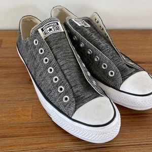 New Converse mens 11 -  11.5- 12 needs laces
